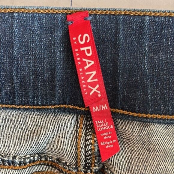 Spanx Blue Distressed Pull-On Ankle Skinny Jeans Raw Hem Size Medium Tall - Picture 10 of 13